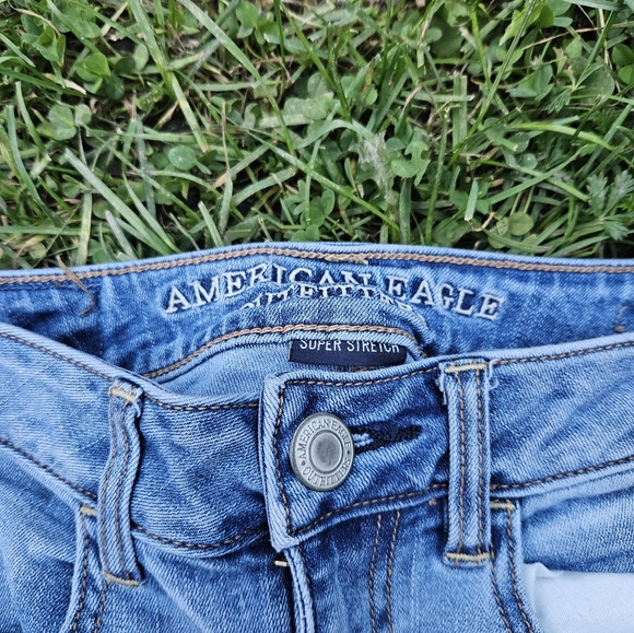 American Eagle Outfitters US 2 - Picture 2 of 5